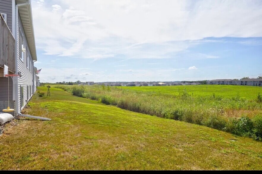 Building Photo - 2700 Yordi Dr