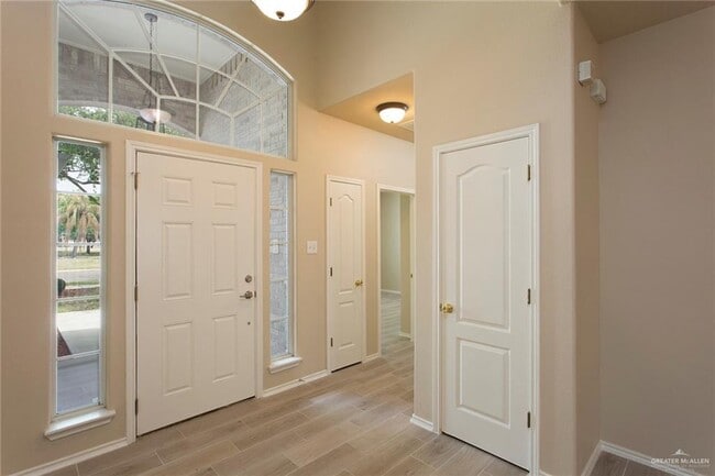 Building Photo - 31 San Andres Ct