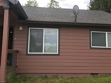 Building Photo - 15324 NE Halsey St