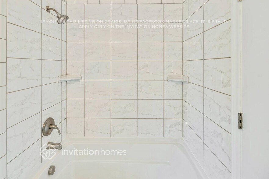Building Photo - 2312 Markham Ct