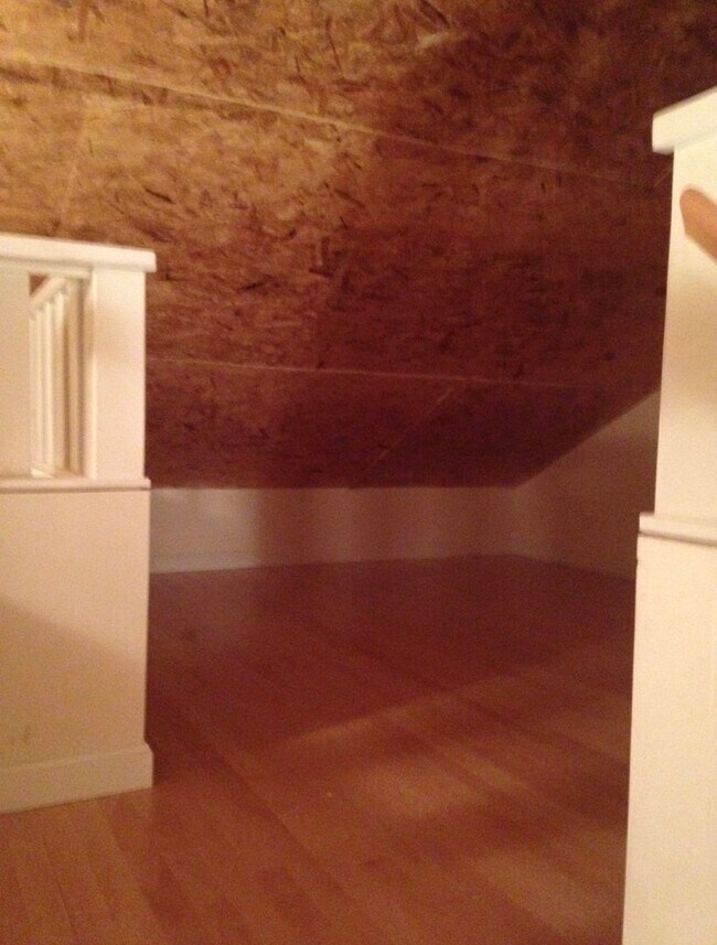 Building Photo - 31-F SL