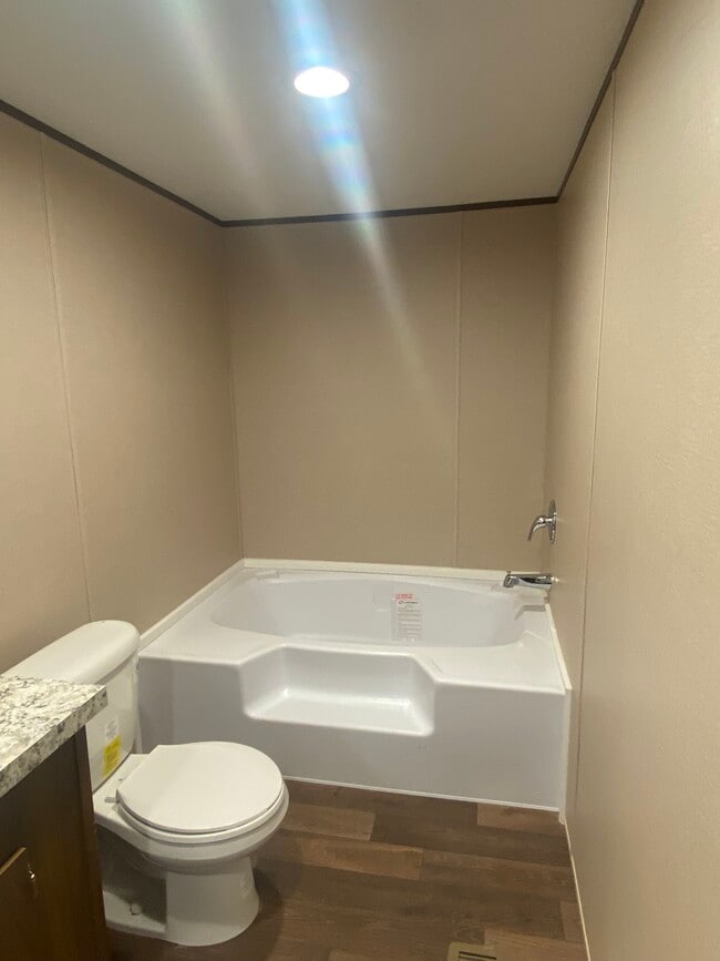 Building Photo - 339 Water Brook Dr