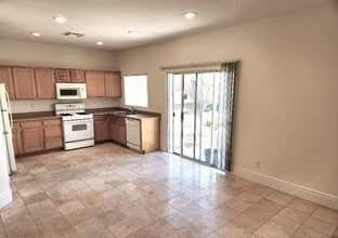 Building Photo - 10544 Blanca Peak Ave