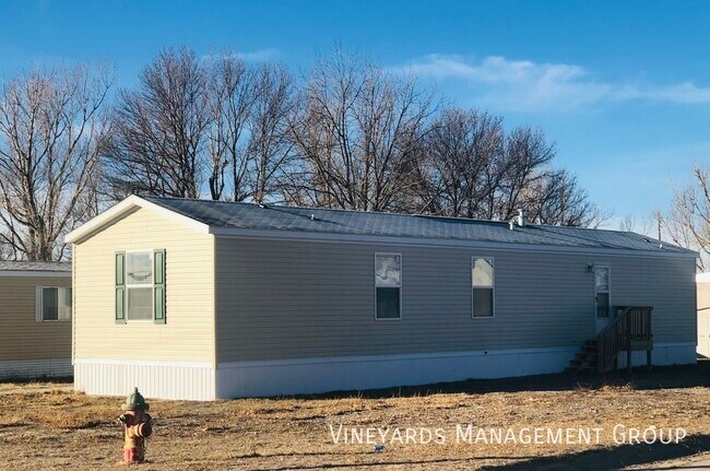Building Photo - Home available! Apply today!