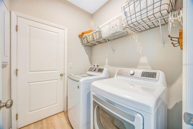 Building Photo - 33995 Astoria Cir