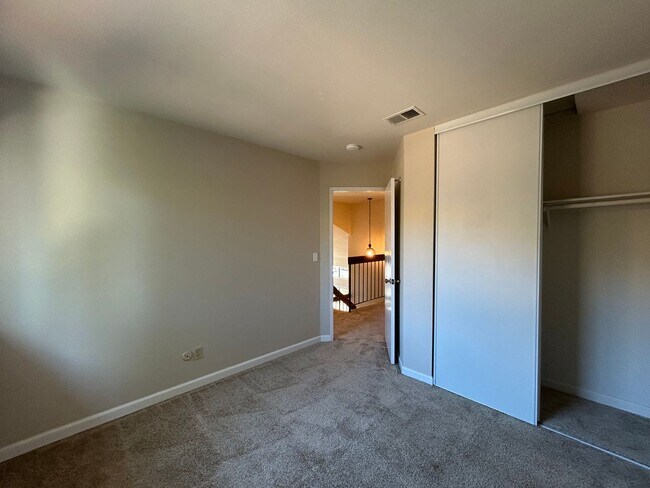 Building Photo - Beautiful Two-Story Home in Village Oaks, ...