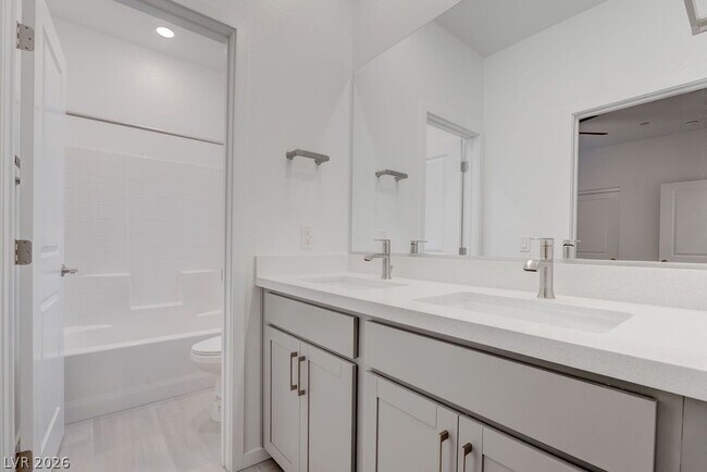 Building Photo - 1582 Hopeful Lark Ln