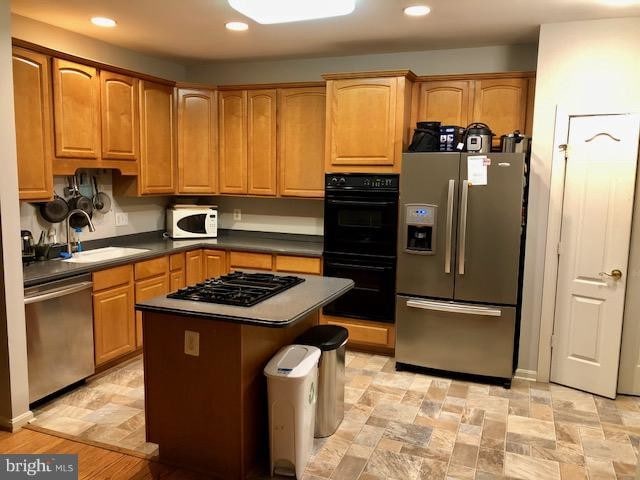 Building Photo - 2849 Laura Gae Cir