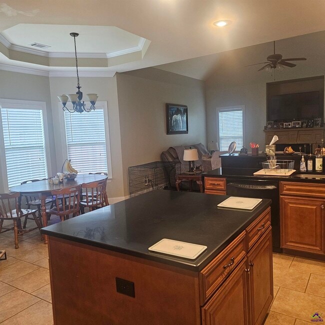 Building Photo - 316 Montview Way