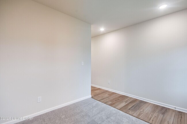 Building Photo - 16956 Aiken Rdg Cir
