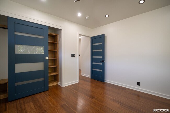 Building Photo - 427 Akoakoa Pl