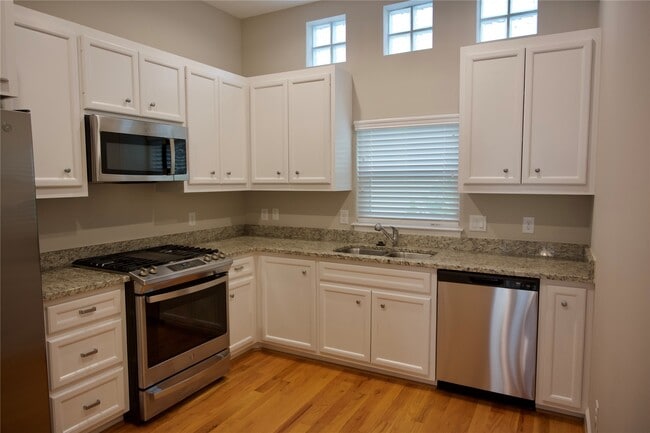 Building Photo - 8705 Bryam St