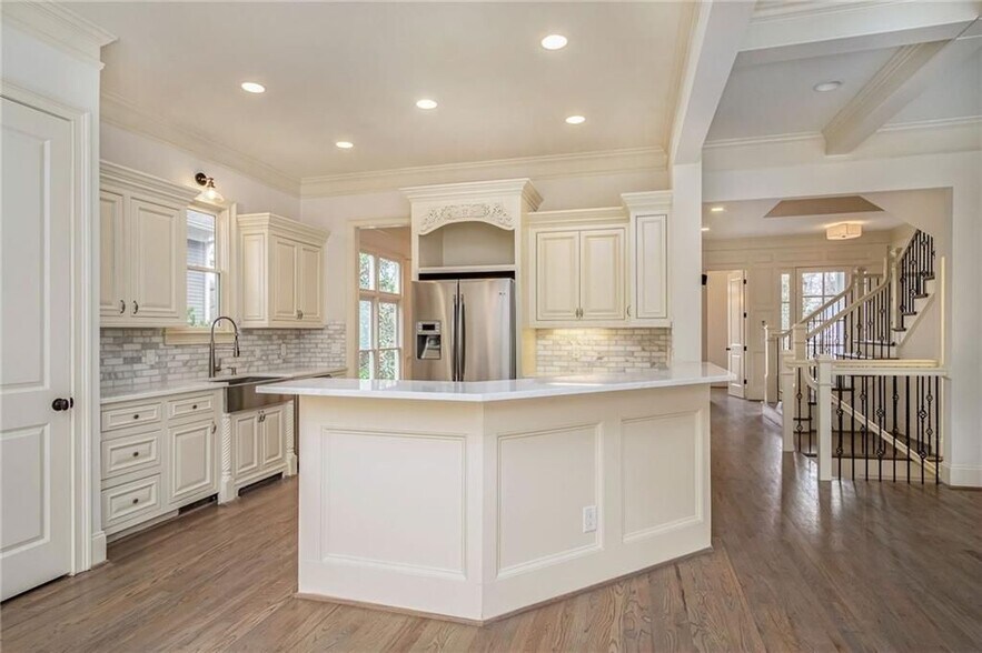 Building Photo - 208 Clarion Ave