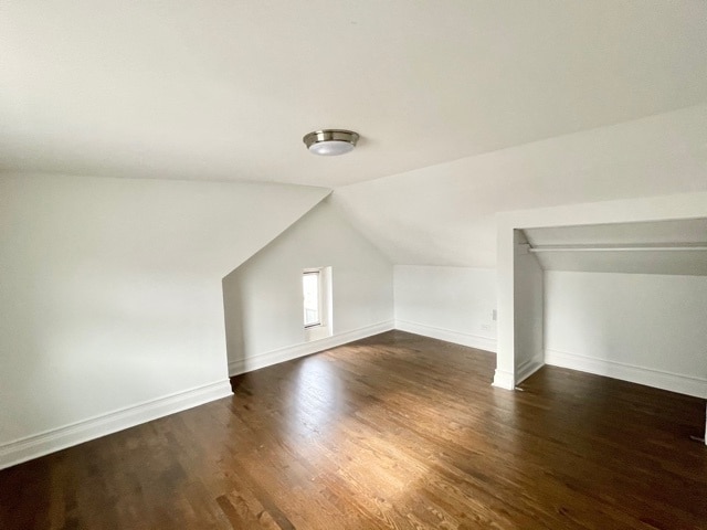 Building Photo - 1629 N Claremont Ave