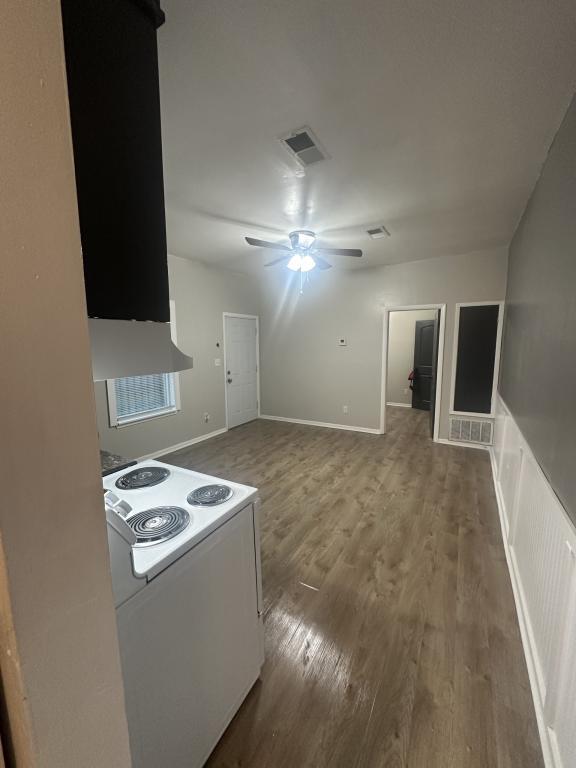 Building Photo - 217 Carys Ln