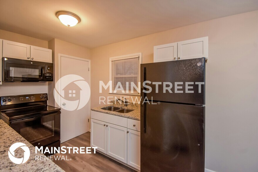 Building Photo - 5234 E 20th St