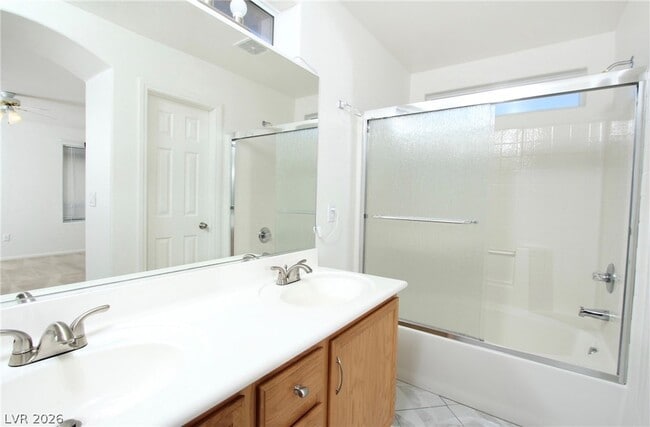 Building Photo - 5830 Willow Trace Ave