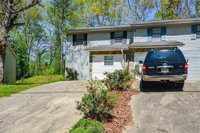Building Photo - 160 Timber Creek Ln SW