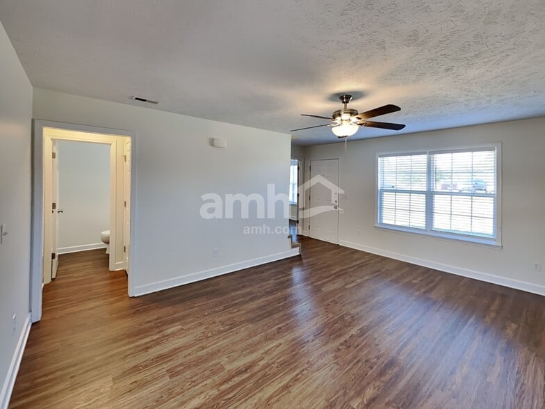 Building Photo - 515 Stetson Ct