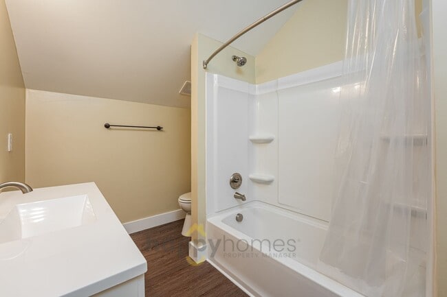 Building Photo - 2 Bed 2 Bath on Johns Island