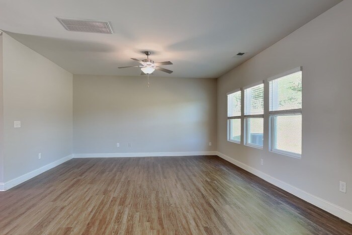 Building Photo - 3490 Landshire View Lane