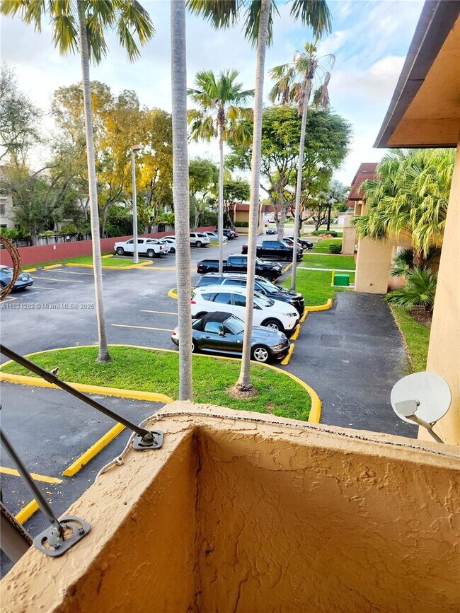 Building Photo - 9962 SW 88th St