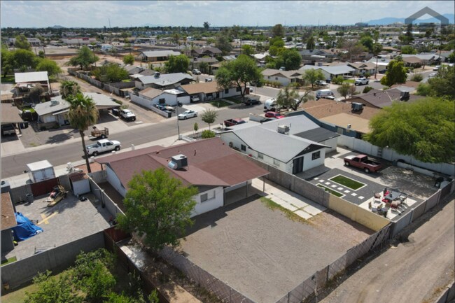 Building Photo - 4Bed/2Bath House at Chandler Blvd/McQueen Rd! Ready for Immediate Move-In! – NO HOA!