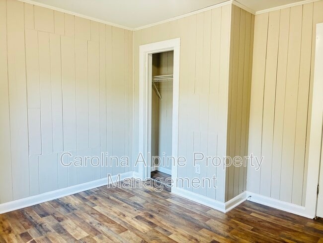 Building Photo - 1111 Spann St