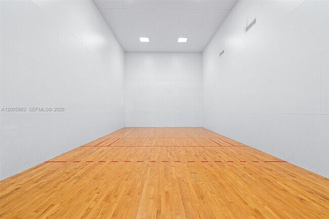 Building Photo - 6841 SW 44th St