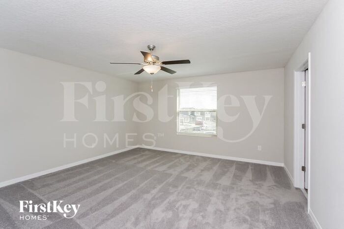 Building Photo - 6128 Tremeza Pl