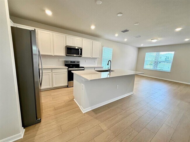 Building Photo - 6491 Tabebuia Pkwy