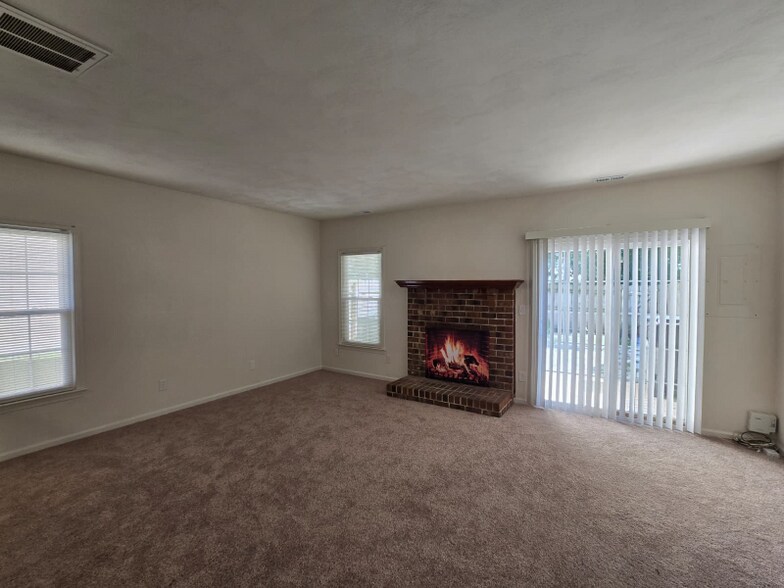 Building Photo - 5529 Old Guard Crescent