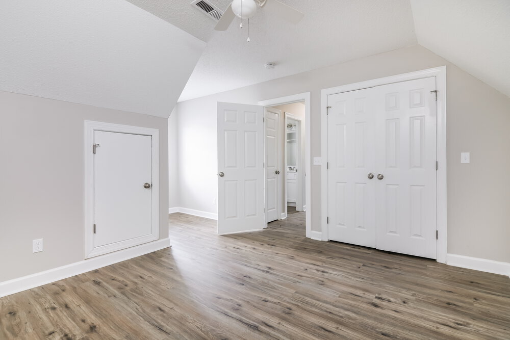 Building Photo - 204 Hunter Way