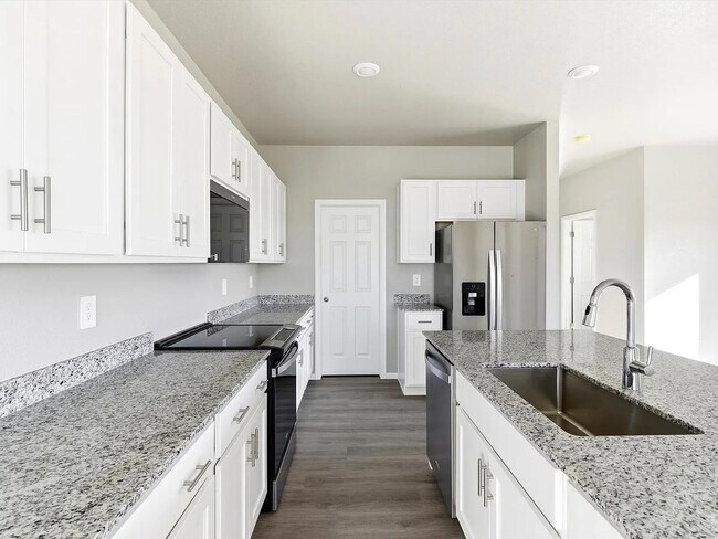Building Photo - New 3 Bedroom 3 Bath Home Available Now
