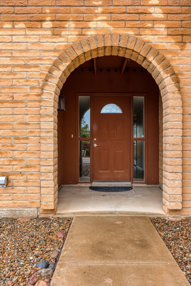 Building Photo - 7711 E 39th St