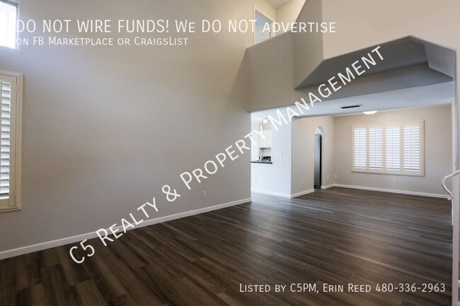 Building Photo - 3131 E Cottonwood Ln