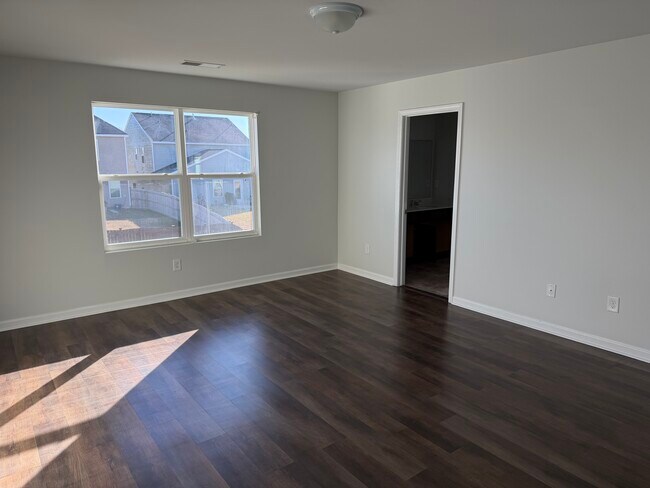 Building Photo - 212 Windfall Rd