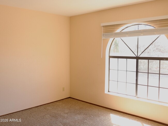 Building Photo - 3125 S Nichols Dr