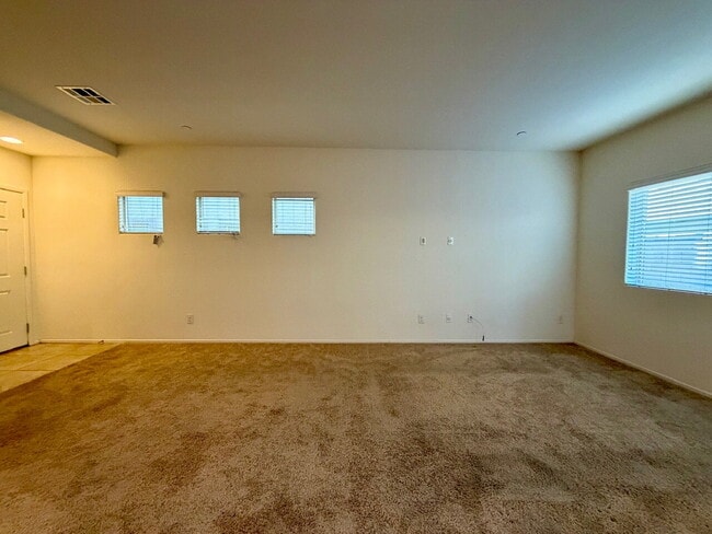 Building Photo - 3 BED 2.5 BATH 2 CAR GARAGE SINGLE FAMILY HOME W/ LOFT, BACKYARD & COMMUNITY POOL, SPA, PLAYGROUN...