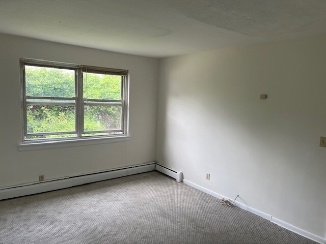 Building Photo - 369 Mayflower Ave