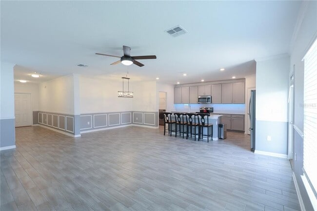 Building Photo - 1821 Heart Lk Dr