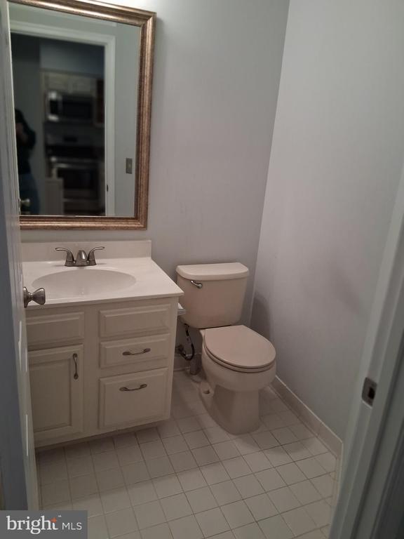 Building Photo - 1384 Park Garden Ln