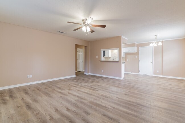 Building Photo - 510 Alison St