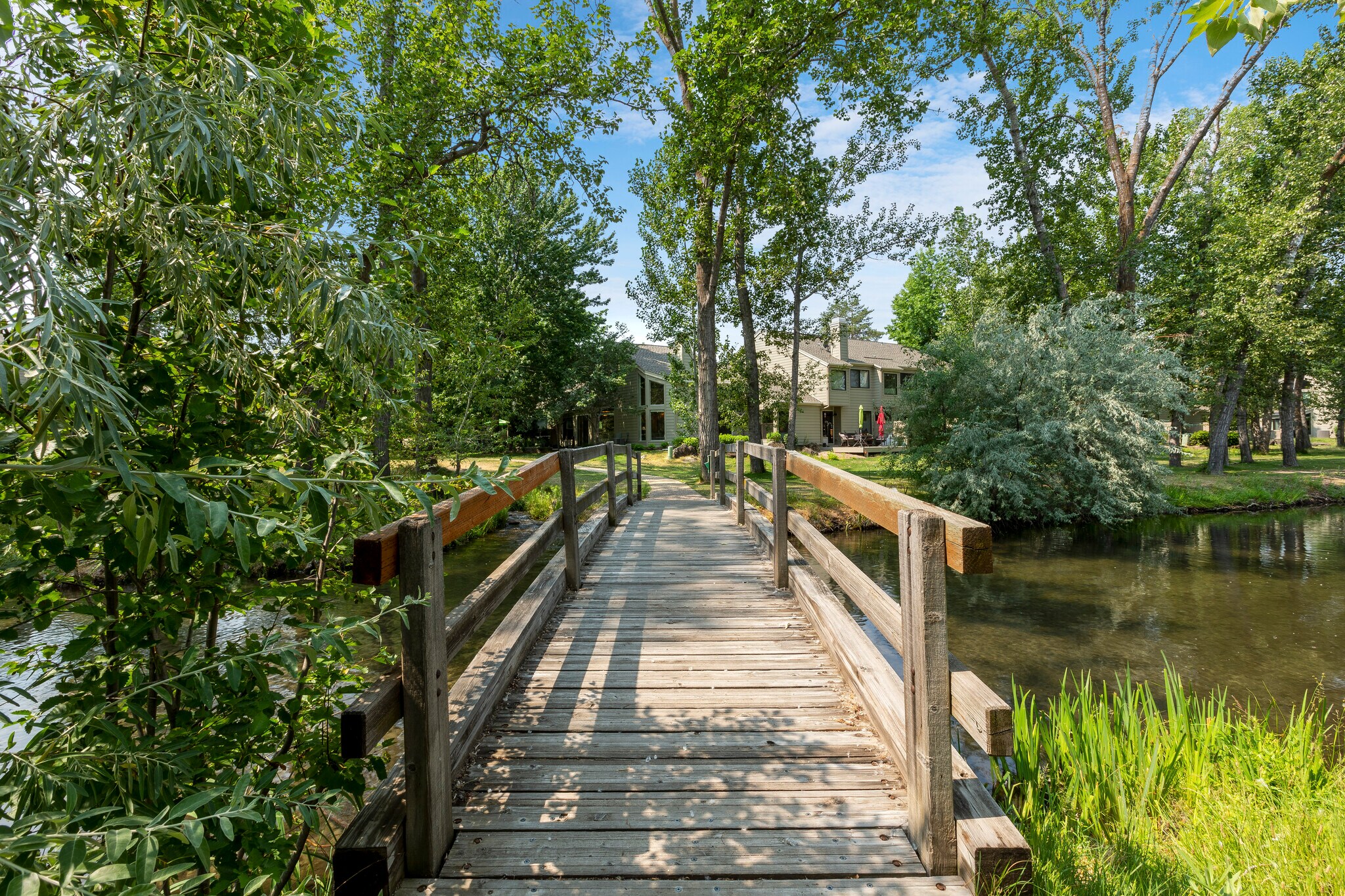 Building Photo - 1923 S Teal Ln