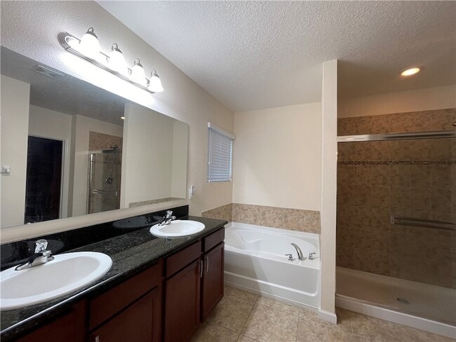 Building Photo - 1586 Lexington Square SW