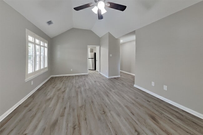 Building Photo - 4519 Kimball Dr