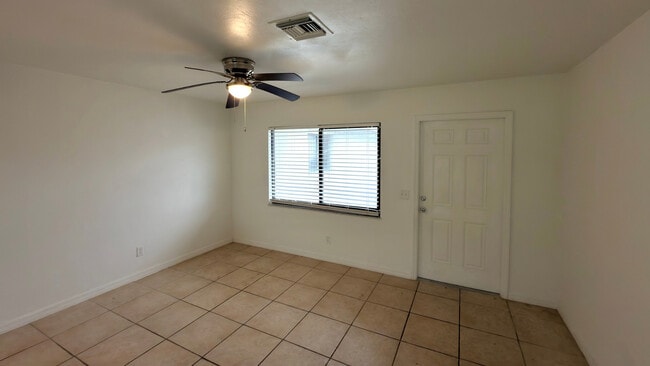 Building Photo - 11470 Char Ann Dr