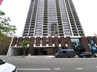 Building Photo - 1636 N Wells St
