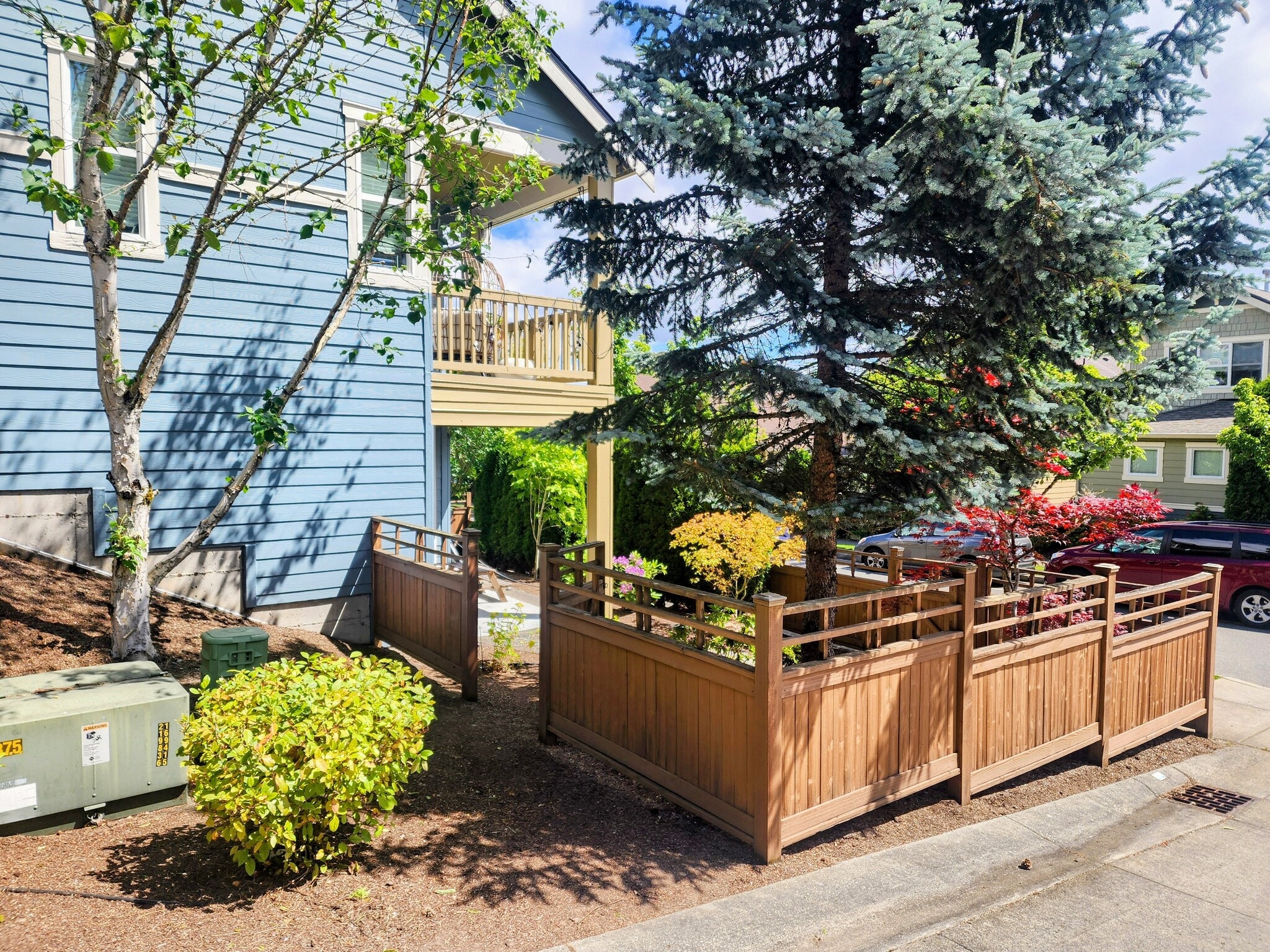 Outside - 562 Alpine Ridge Pl NW