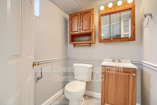 Building Photo - 7818 New Battle Grove Rd